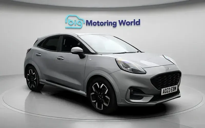 Usado Ford Puma ST-Line X 125 HP (91 kW) 2023 Prateado SUV