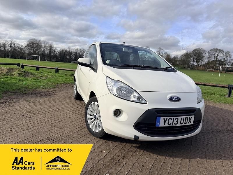 Used Ford Ka Zetec 69 HP (50 kW) 2013 White Hatchback
