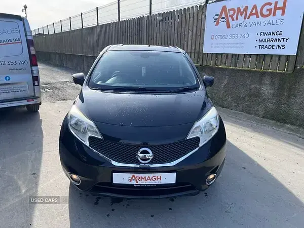 Used Nissan Note Tekna 90 HP (66 kW) 2014 Black Hatchback