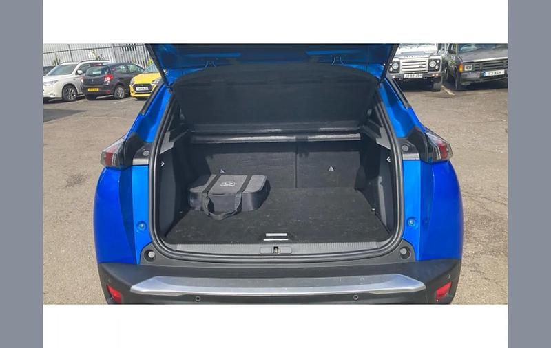 Używany Peugeot e-2008 GTi 100 kW (136 KM) 2023 Niebieski SUV