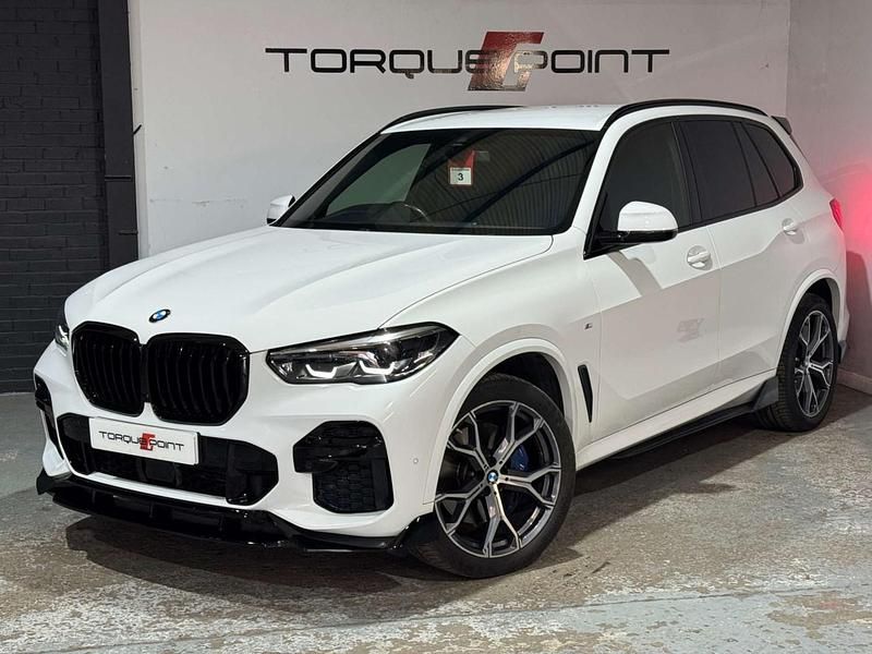 White Used 2022 BMW X5 M Sport SUV | £47,950 (Good price) - Image 1/4