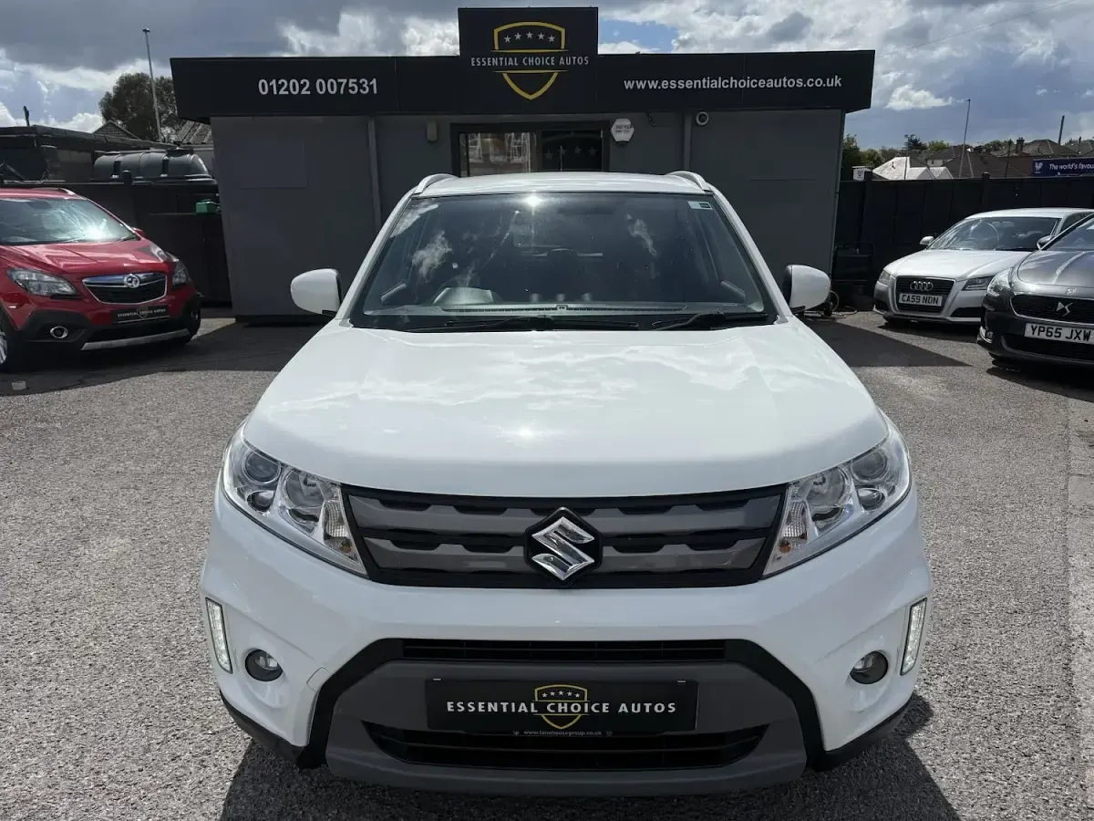 Used Suzuki Vitara SZ4 120 HP (88 kW) 2018 White SUV