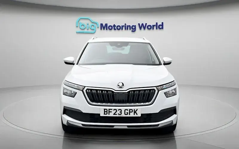 Used Skoda Kamiq SE L Executive 150 HP (110 kW) 2023 White SUV