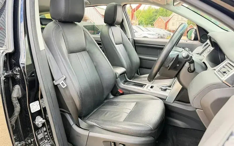 Used Land Rover Discovery Sport HSE 241 HP (177 kW) 2018 Black SUV