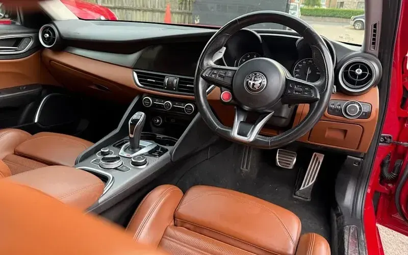 Used Alfa Romeo Giulia Veloce 280 HP (205 kW) 2021 Sedan
