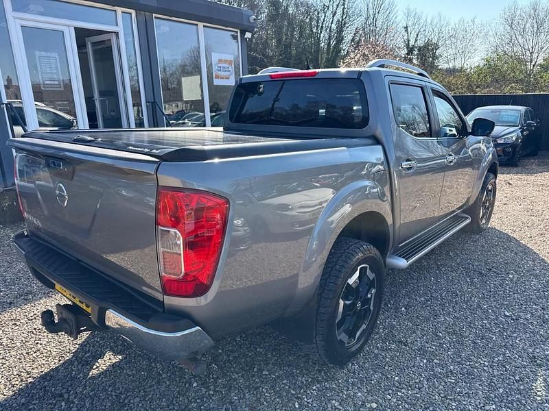Used Nissan Navara Tekna 190 HP (139 kW) 2019 Grey Pickup