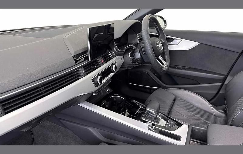 Used Audi A4 S-Line 200 HP (147 kW) 2023 Black Estate