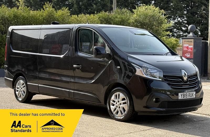 Used Renault Trafic 2019 Black MPV