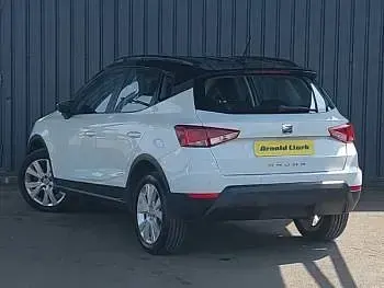 Used Seat Arona SE Technology 115 HP (84 kW) 2018 White SUV