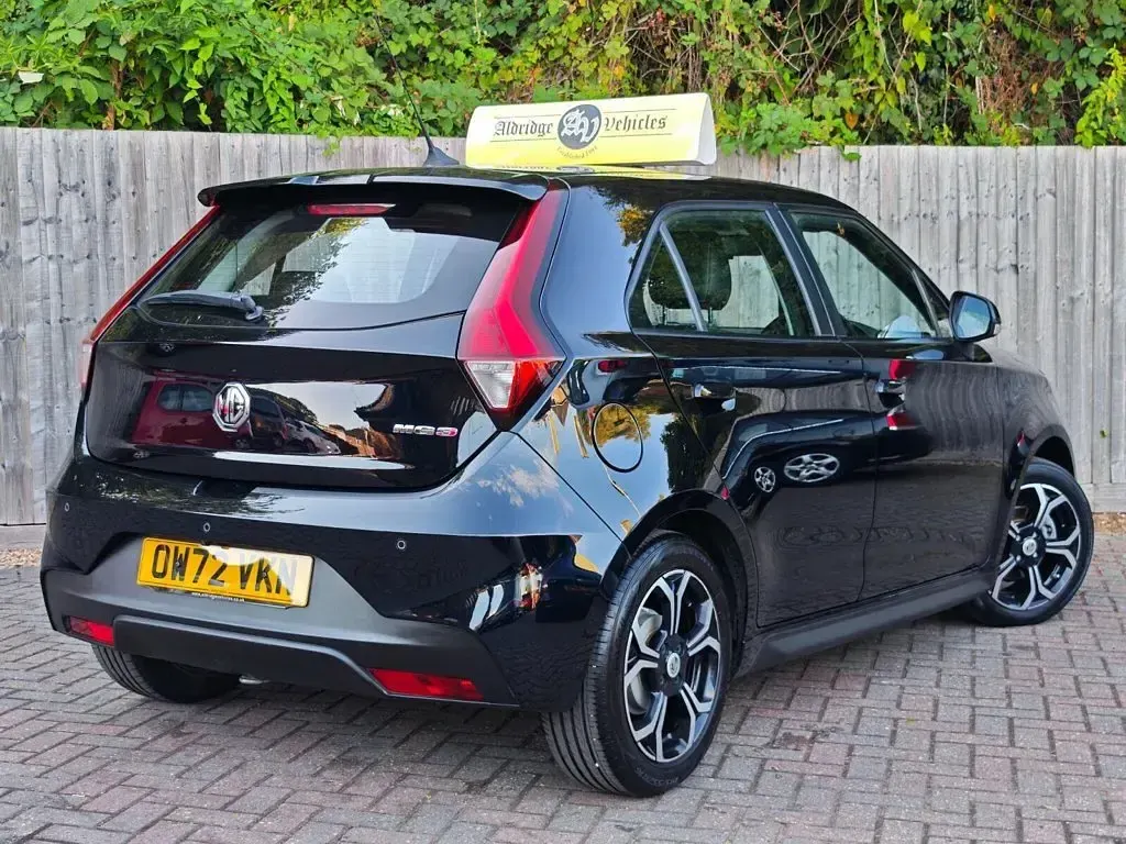 Used MG MG3 Exclusive 106 HP (77 kW) 2023 Black Hatchback