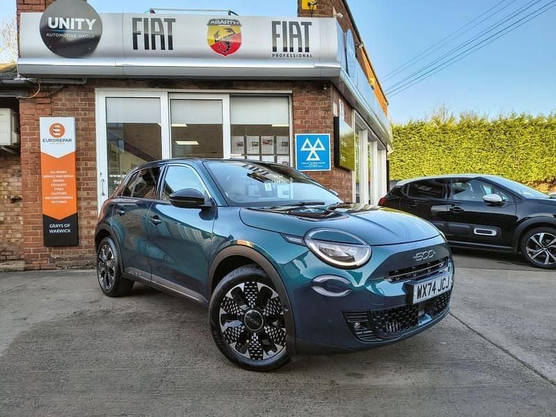 Green Used 2024 Fiat 600 La Prima Hatchback | £21,495 (Fair price) - Image 1/4