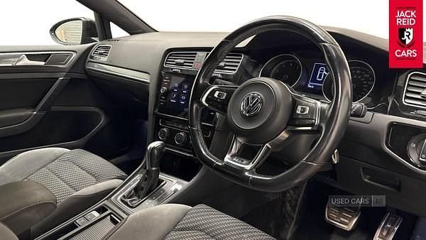 Used VW Golf VII R-line 150 HP (110 kW) 2019 Black Hatchback