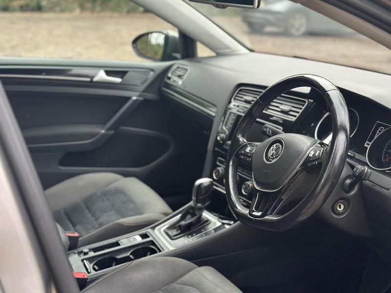 Second-hand VW Golf VII GT 150 CP (110 kW) 2015 Gri Hatchback