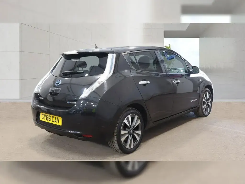 Used Nissan Leaf Tekna 80 kW (109 HP) 2016 Hatchback