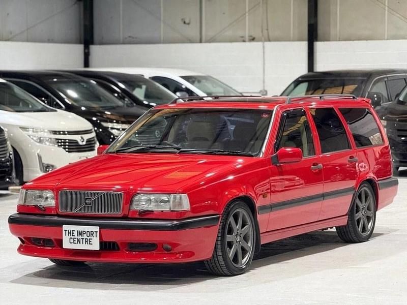 Used Volvo 850 1996 Red Estate