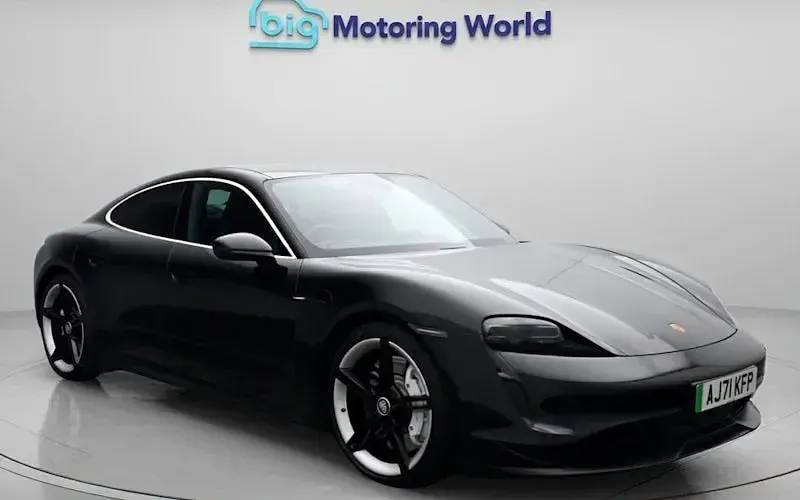 Used Porsche Taycan Performance Package 419 kW (571 HP) 2022 Sedan