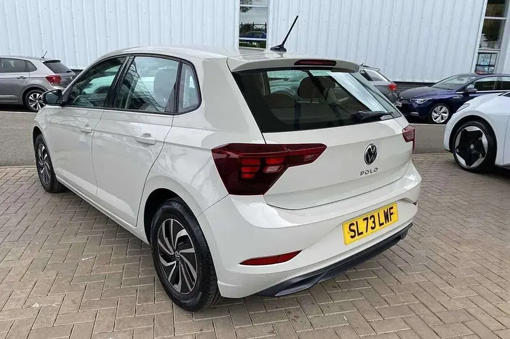 Used VW Polo Life 80 HP (58 kW) 2023 Grey Hatchback