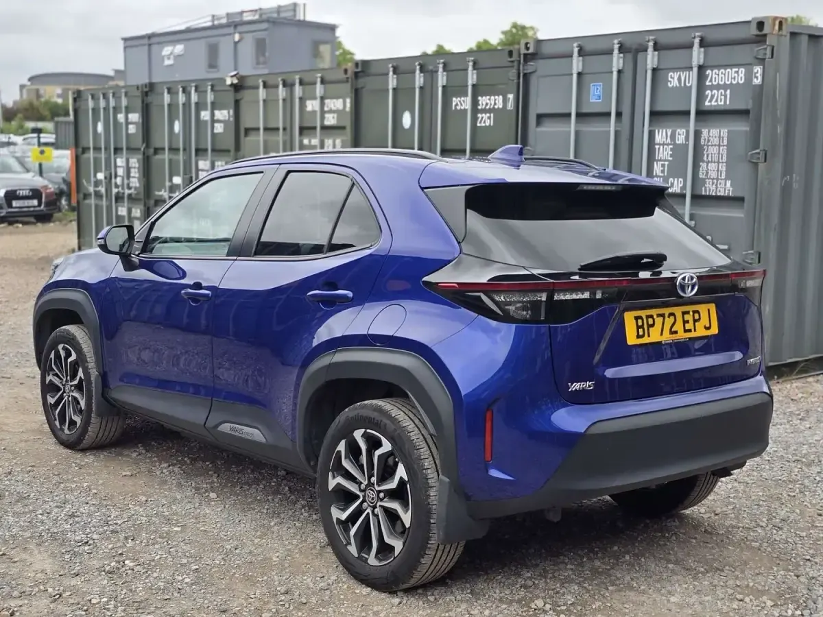 Used Toyota Yaris Cross Design 116 HP (85 kW) 2023 Blue SUV