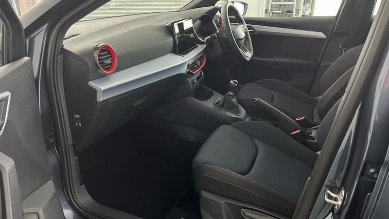 New Seat Ibiza FR 115 HP (84 kW) 2025 White Hatchback