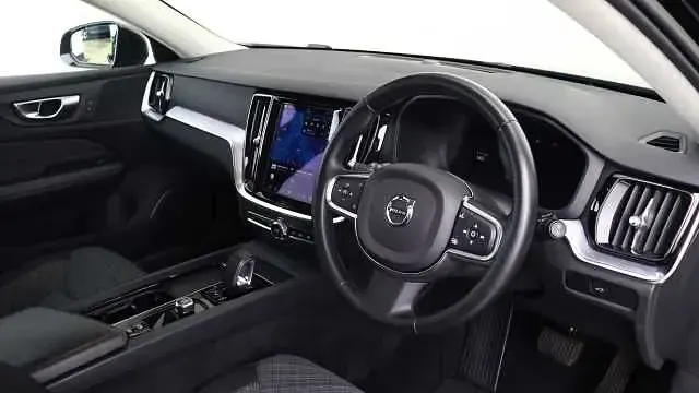 Used Volvo V60 Core 163 HP (119 kW) 2023 Estate