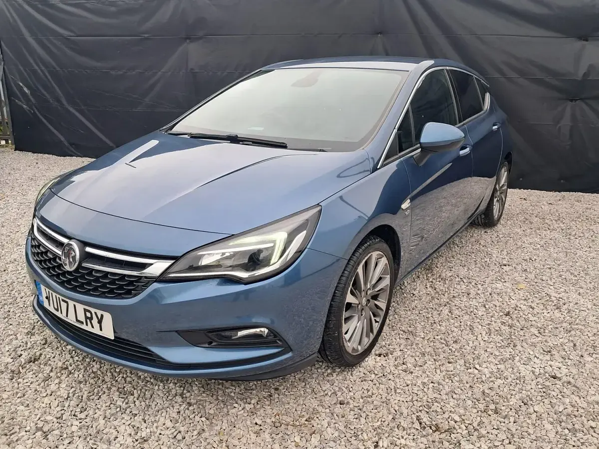 Used Vauxhall Astra Elite 2017 Blue Hatchback