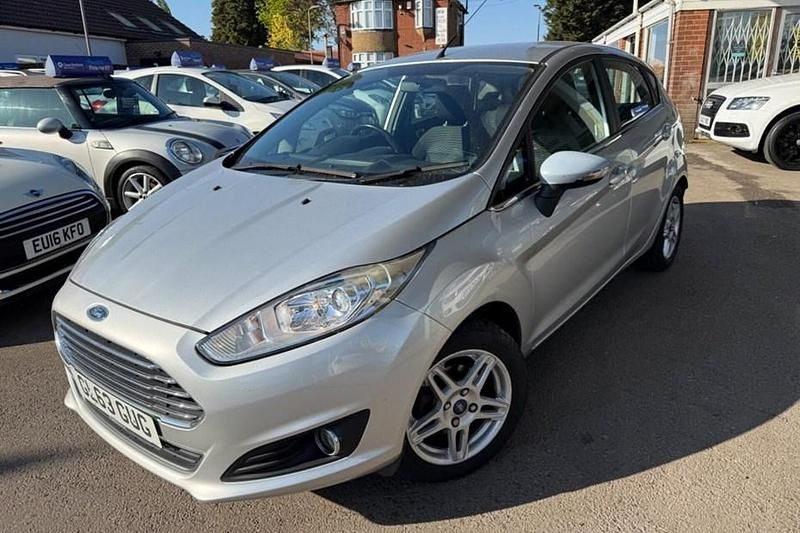 Used Ford Fiesta Zetec 82 HP (60 kW) 2014 Hatchback