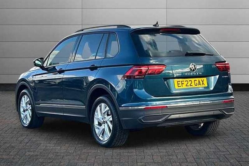 Used VW Tiguan Life 245 HP (180 kW) 2022 Blue SUV