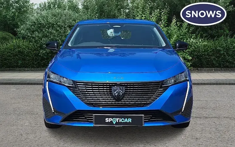 Used Peugeot 308 Allure Premium 131 HP (96 kW) 2022 Blue Hatchback