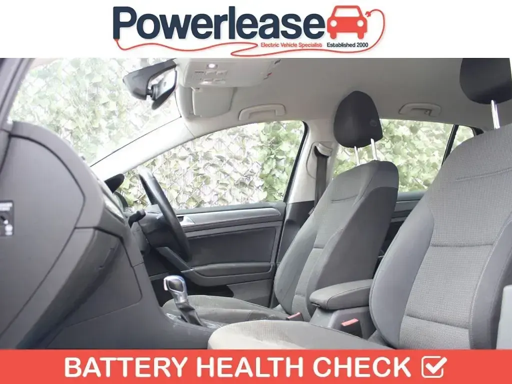 Used VW e-Golf 100 kW (136 HP) 2019 Black Hatchback
