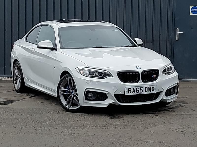White Used 2015 BMW 220 M Sport Coupe | £9,998 (Good price) - Image 1/4