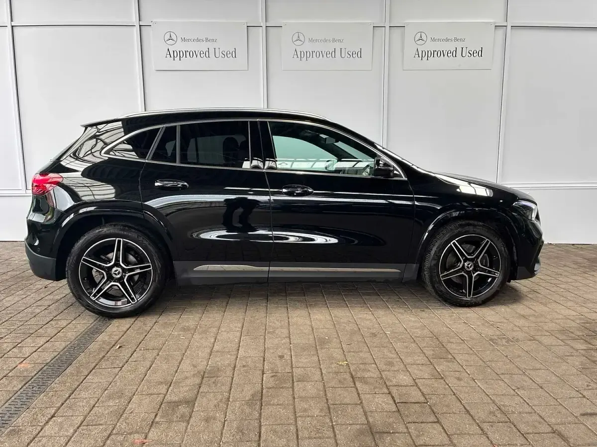 Used Mercedes GLA200 Executive 150 HP (110 kW) 2025 Black SUV