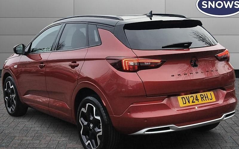 Used Vauxhall Grandland X Ultimate 131 HP (96 kW) 2024 Red SUV