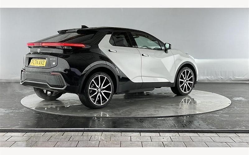 Used Toyota C-HR Sport 223 HP (164 kW) 2025 SUV