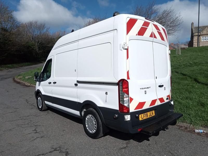 Used Ford Transit 130 HP (95 kW) 2019 White Van