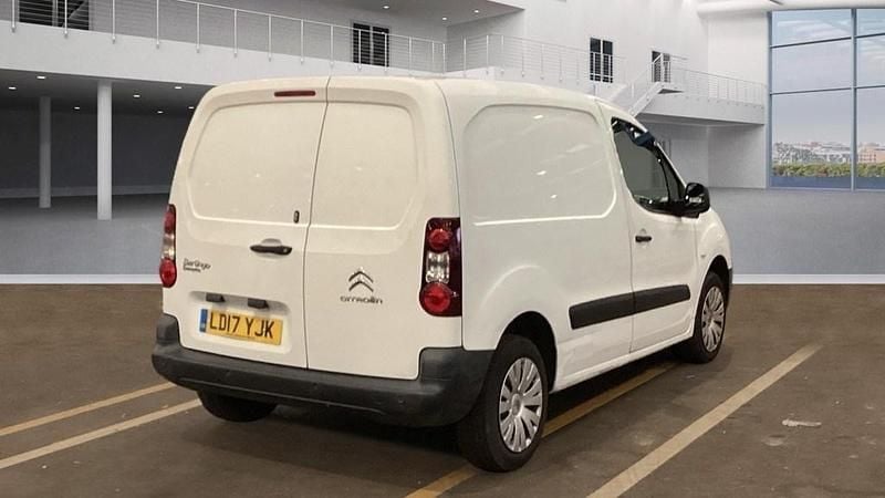 Used Citroën Berlingo 2017 White MPV