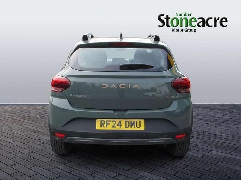 Used Dacia Sandero Extreme 90 HP (66 kW) 2024 Green SUV