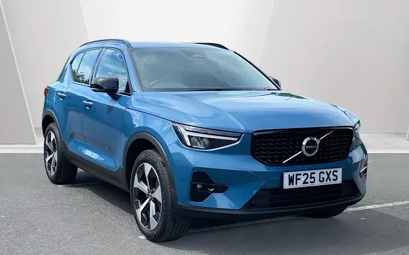 Used Volvo XC40 Plus 163 HP (119 kW) 2025 SUV