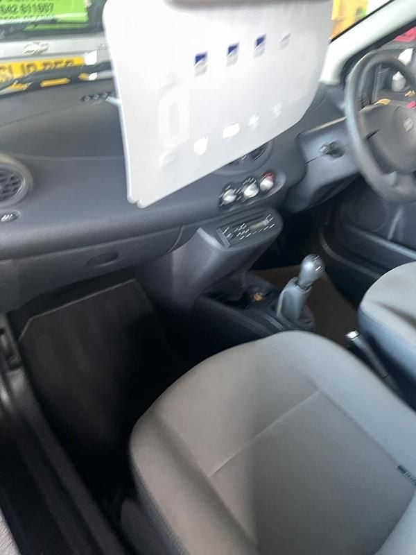 Image 2/4