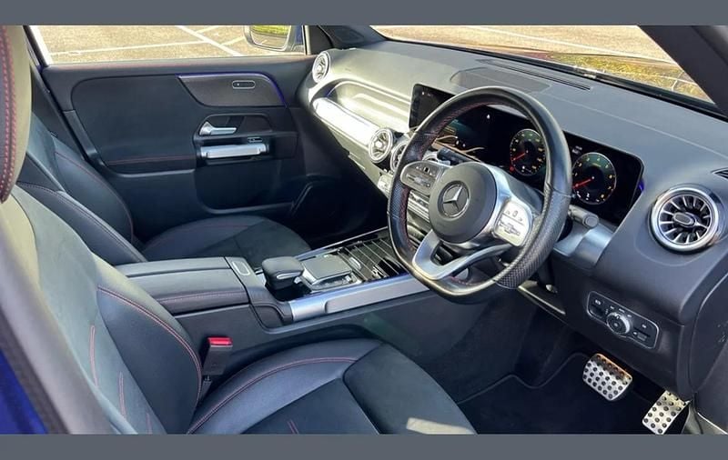 Used Mercedes GLB200 Executive 161 HP (118 kW) 2023 Blue SUV