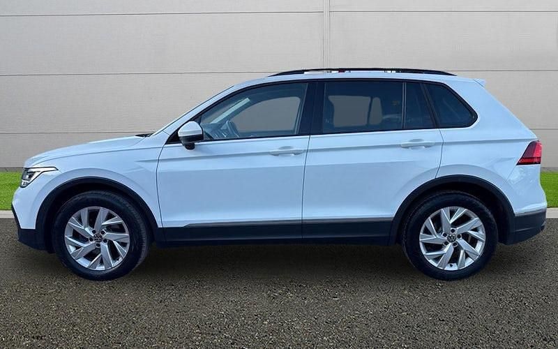 Usado VW Tiguan Life 150 HP (110 kW) 2023 SUV