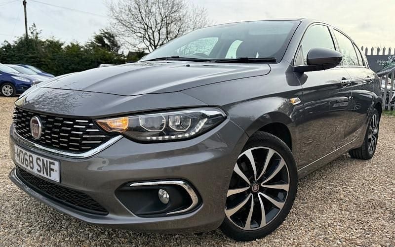 Used Fiat Tipo Lounge 95 HP (69 kW) 2021 Hatchback