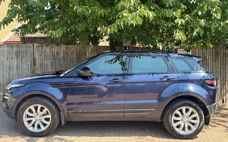 Used Land Rover Range Rover evoque SE 240 HP (176 kW) 2017 Hatchback