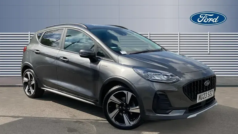 Usado Ford Fiesta Active 101 HP (74 kW) 2022 Cinzento Citadino