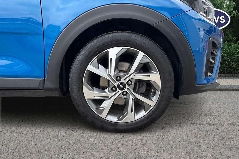 Used Kia Stonic GT-Line S 100 HP (73 kW) 2024 Blue SUV