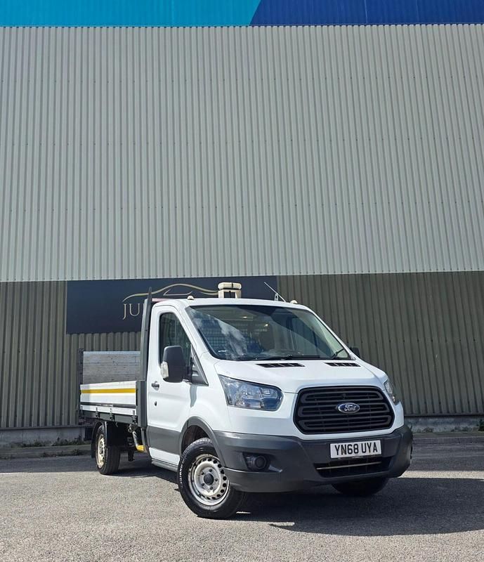 Used Ford Transit 130 HP (95 kW) 2019 White Cabriolet