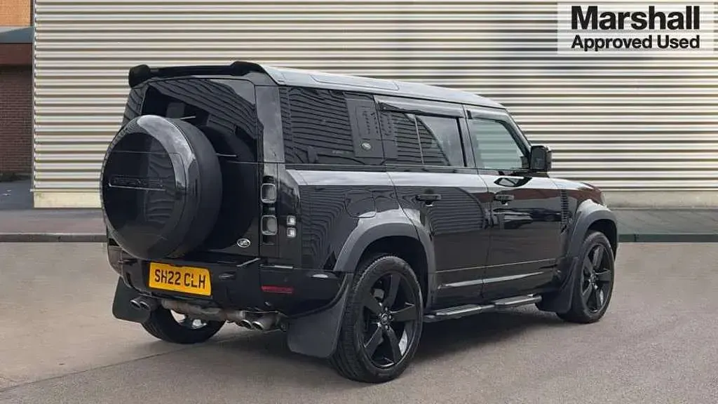 Used Land Rover Defender 525 HP (386 kW) 2022 Black SUV