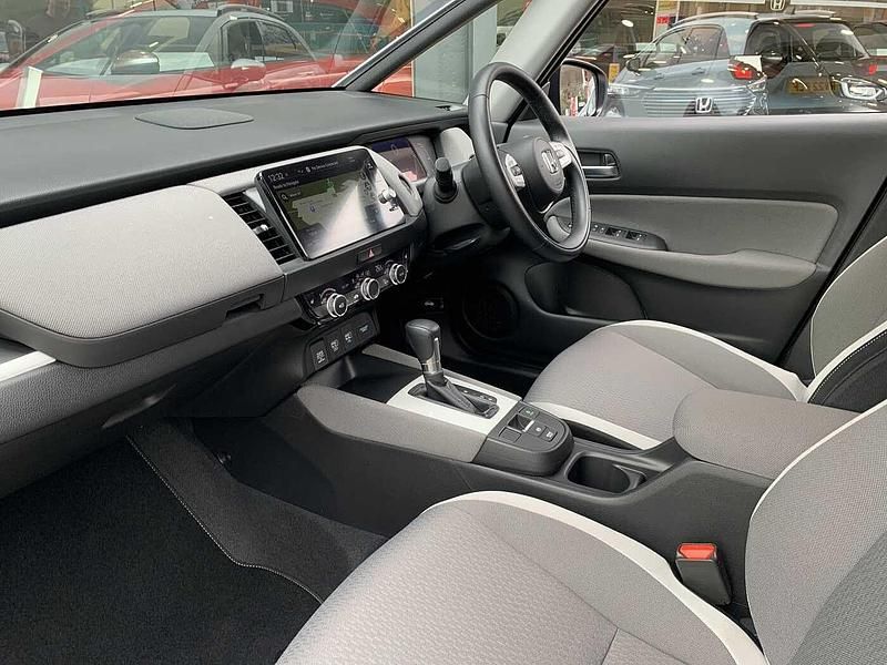 Second-hand Honda Jazz EX 109 CP (80 kW) 2021 Alb Hatchback
