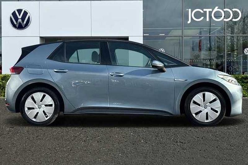 Used VW ID.3 Pro Performance 150 kW (204 HP) 2023 Blue Hatchback