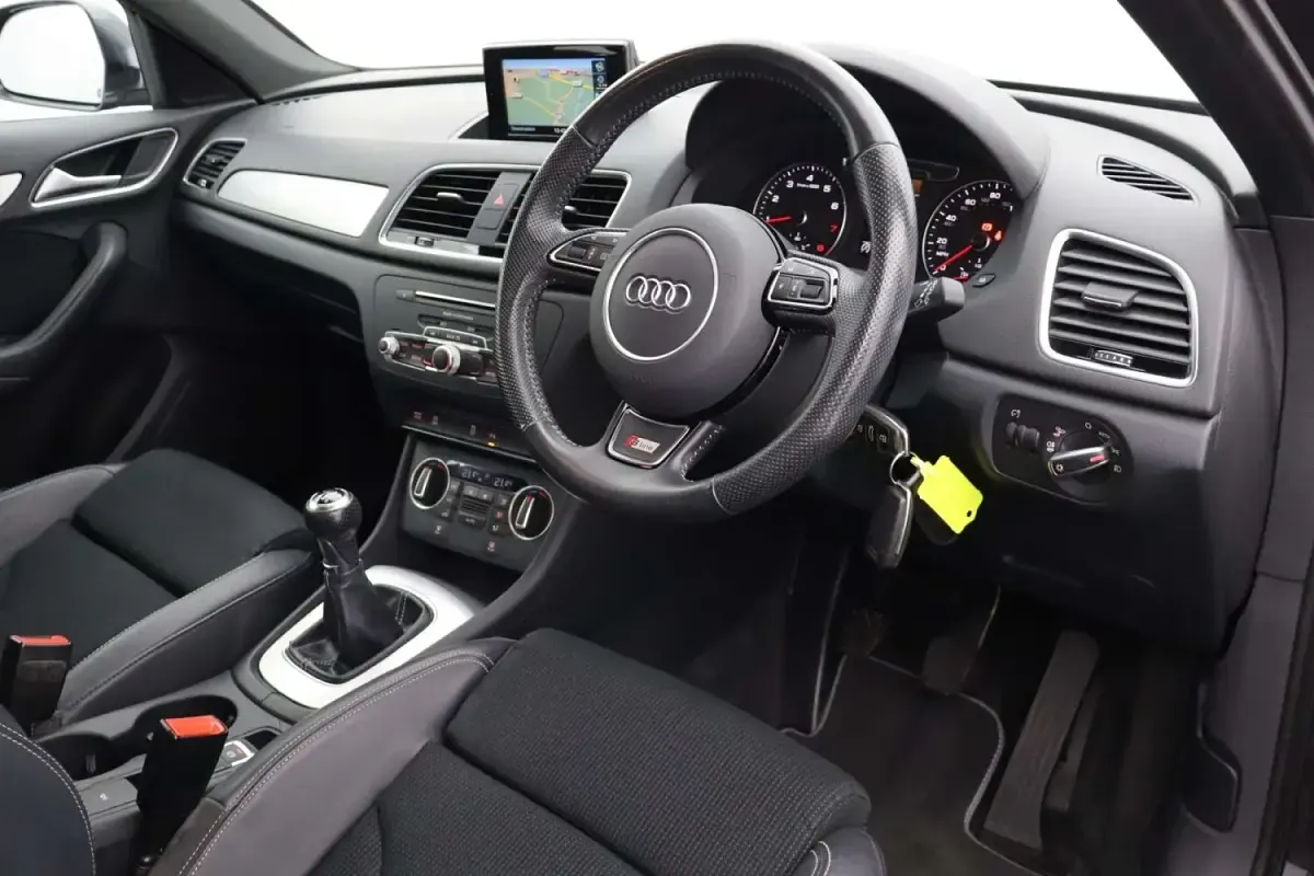 Used Audi Q3 S-Line 150 HP (110 kW) 2018 Grey SUV