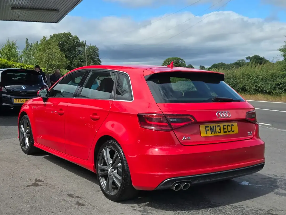 Used Audi A3 Sportback S-Line 184 HP (135 kW) 2013 Red Hatchback